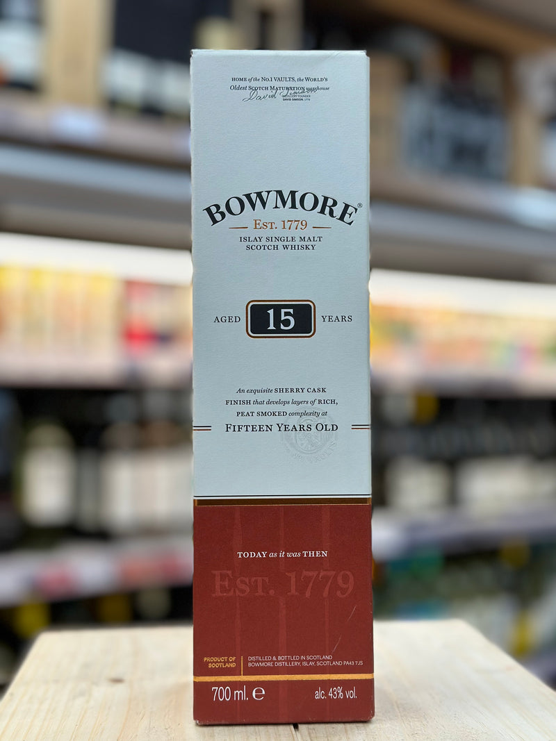 Bowmore Islay Single Malt Scotch Whisky 15 Years Old 70cl